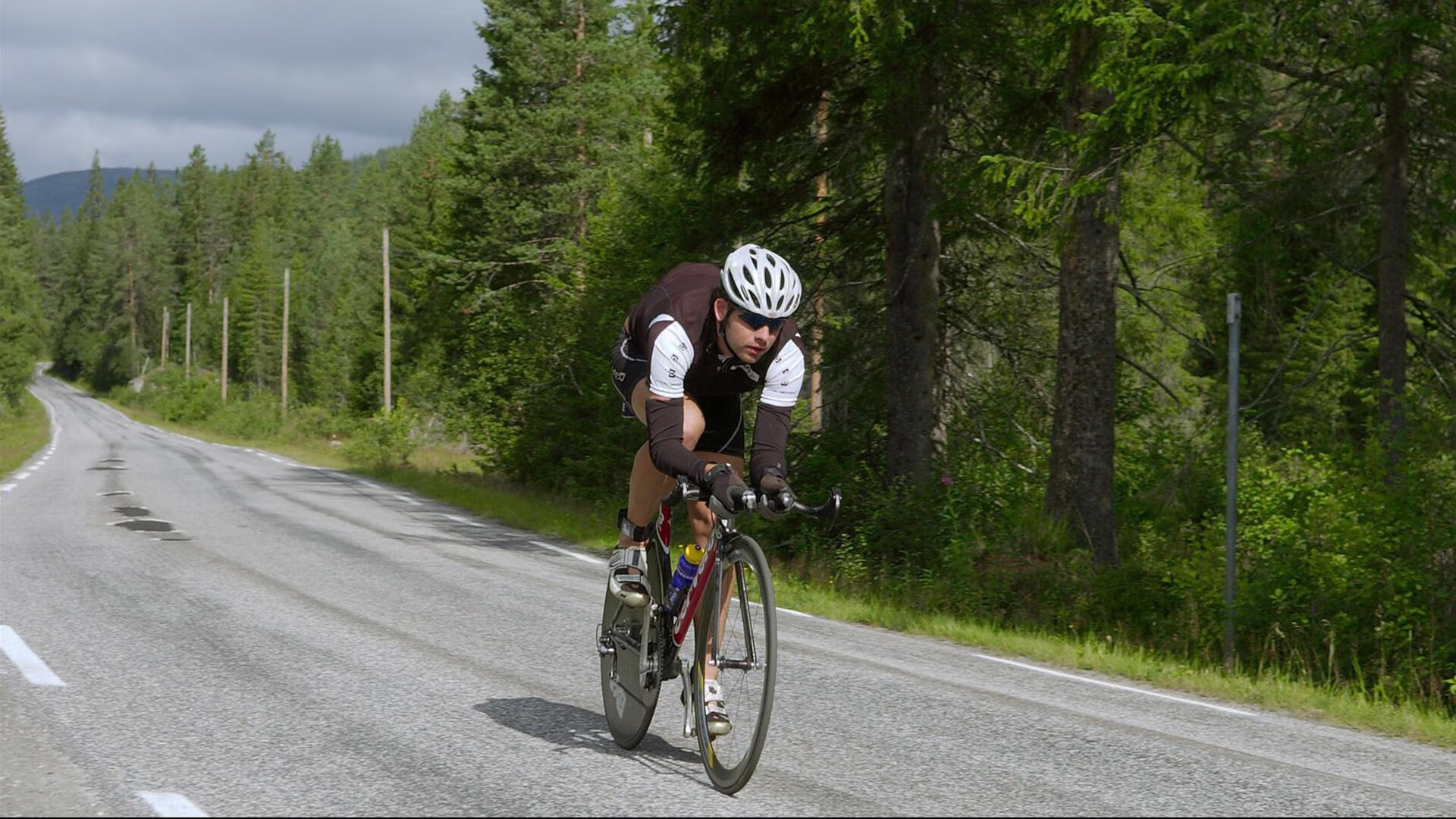 Faker巅峰操作让人惊叹,faker巅峰时刻有多强